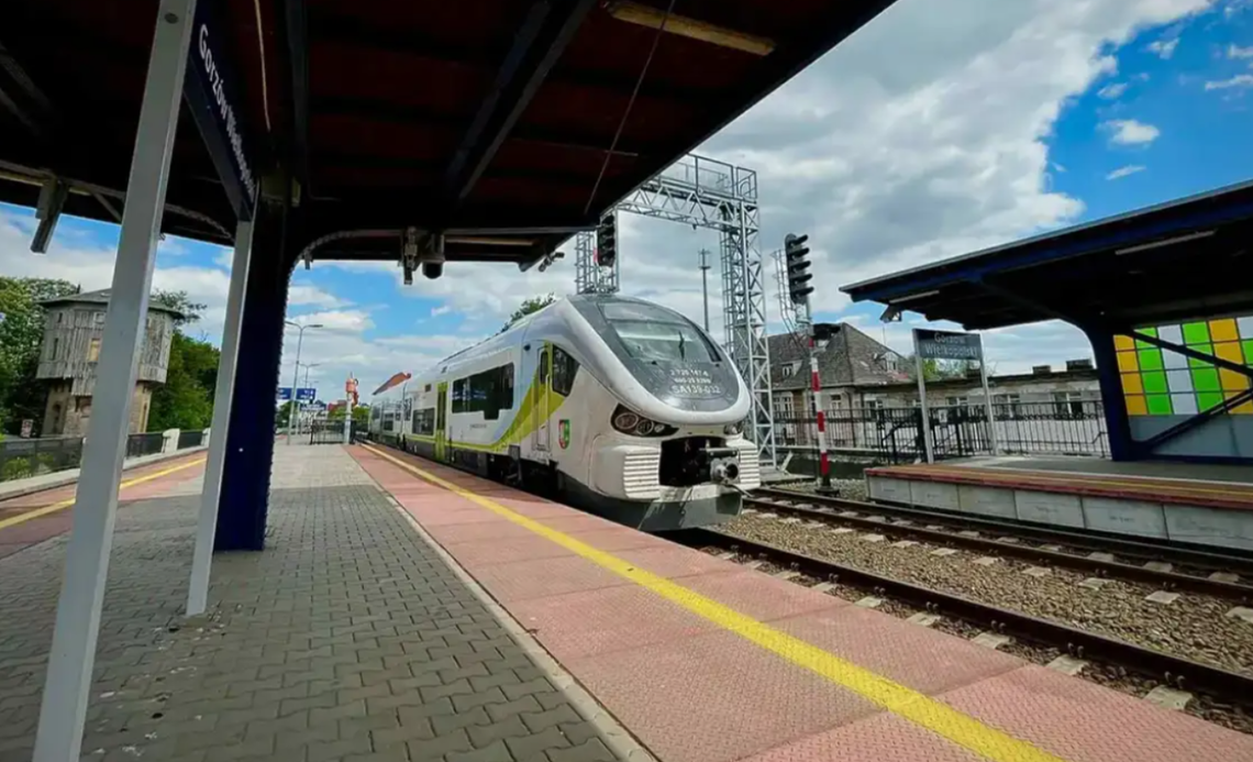 Kolejowy problem w regionie trwa. Na przywrócenie części kursów wciąż nie ma szans