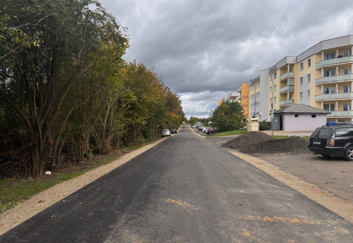 Koniec z błotem i kurzem. Droga już gotowa Koniec z błotem i kurzem. Droga już gotowa