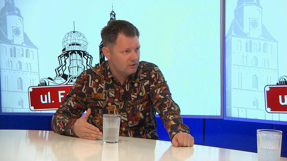 Kultura, media i żużlowa pasja: Jacek Dreczka gościem „Fabrycznej 19”