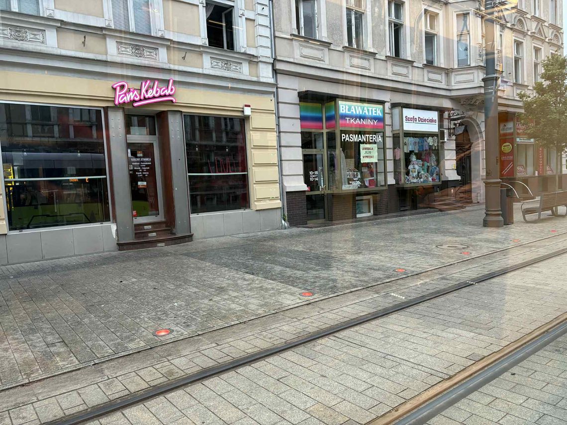 Likwidacja sklepu w centrum Gorzowa. Na witrynie pojawiła się kartka