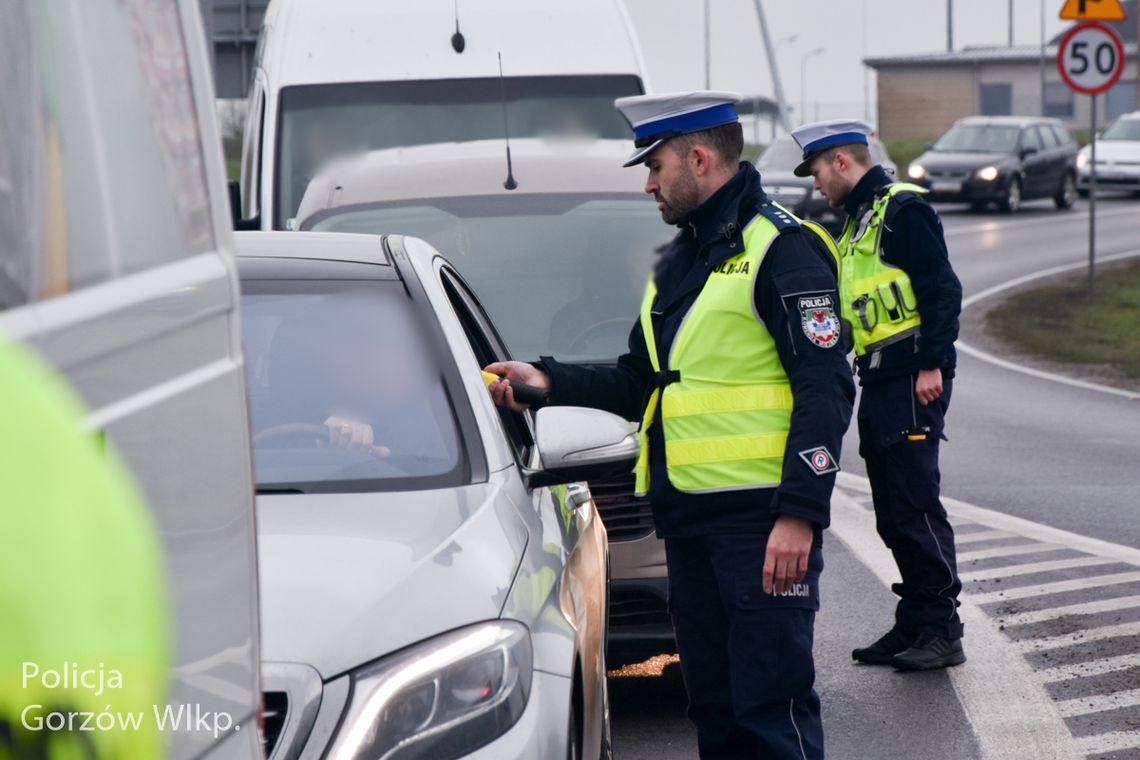 Miała promil alkoholu we krwi. Jechała z dzieckiem