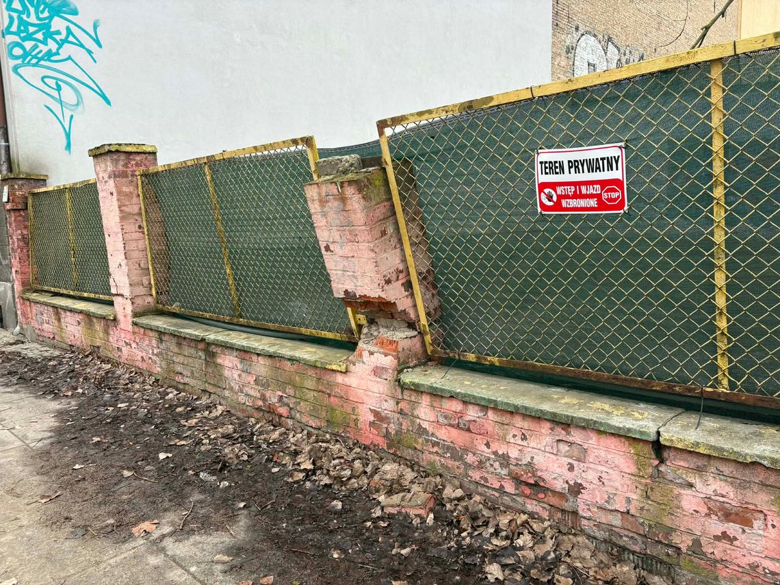 Mieszkańcy alarmują o zagrożeniu, a miasto na razie nie daje konkretów