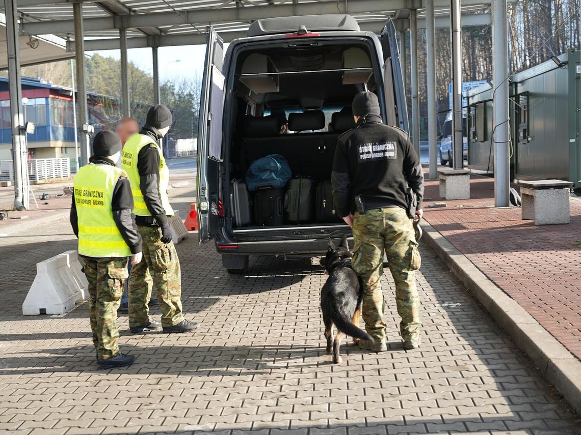 Mundurowi nie odpuszczają. Zachodni odcinek Polski wciąż w centrum uwagi