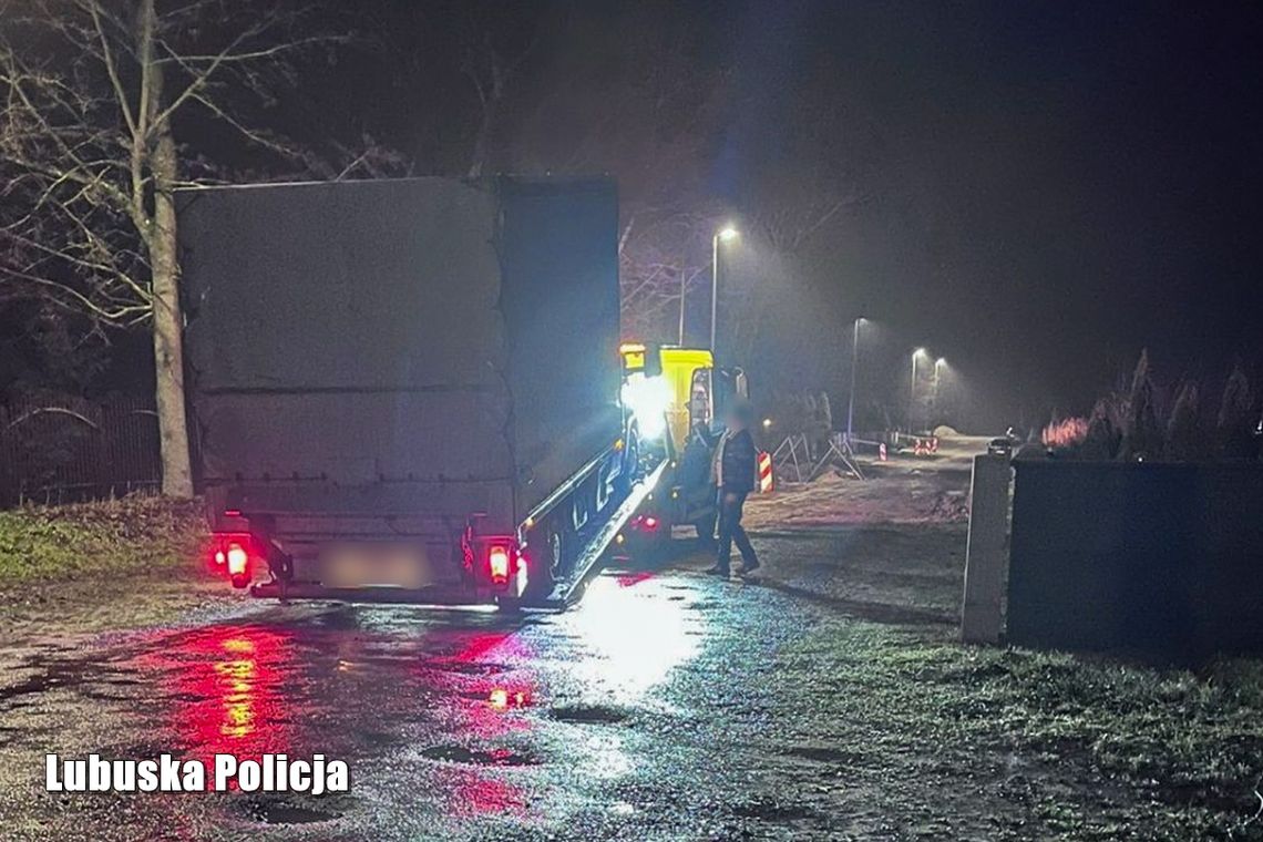 Nieodpowiedzialne zachowanie kierowcy! Był kompletnie pijany