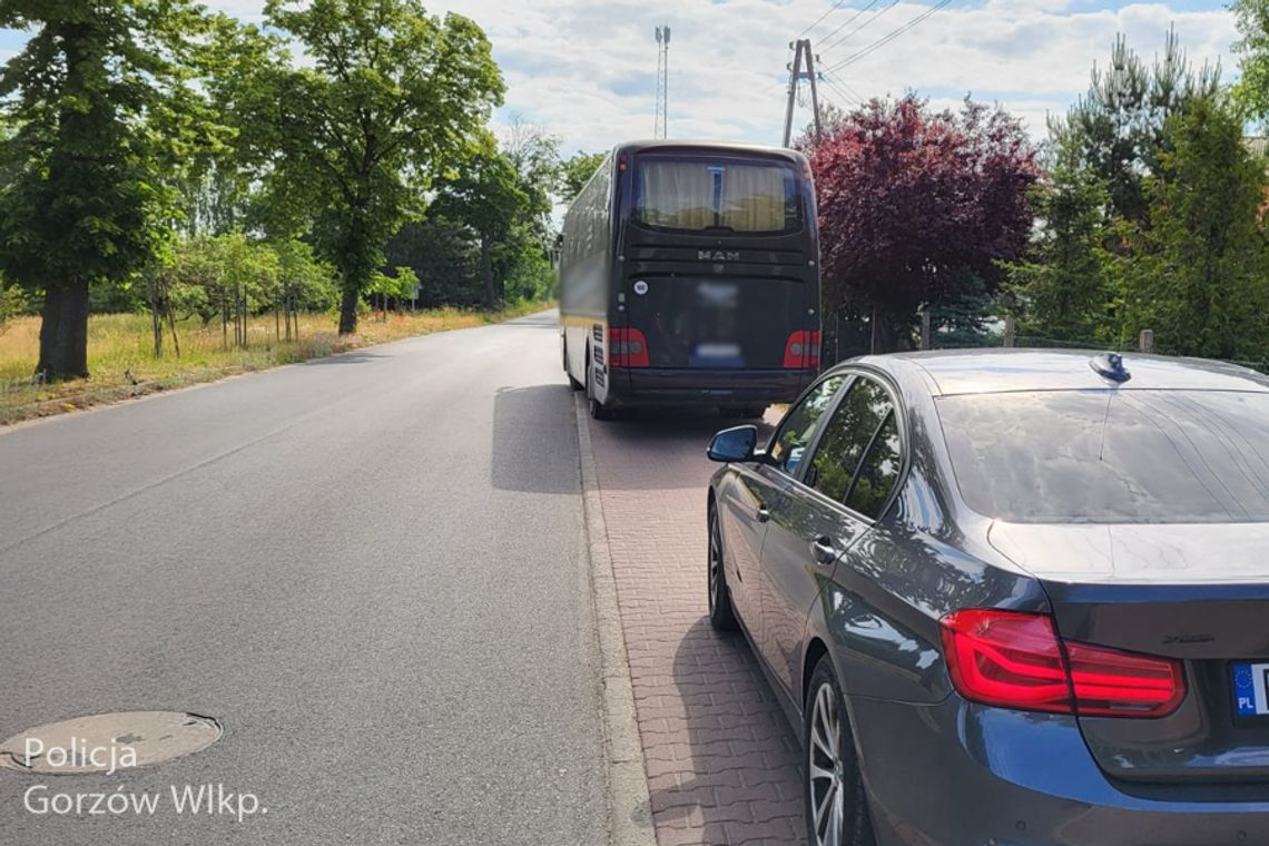 Nietrzeźwy kierowca autokaru chciał przewozić dzieci