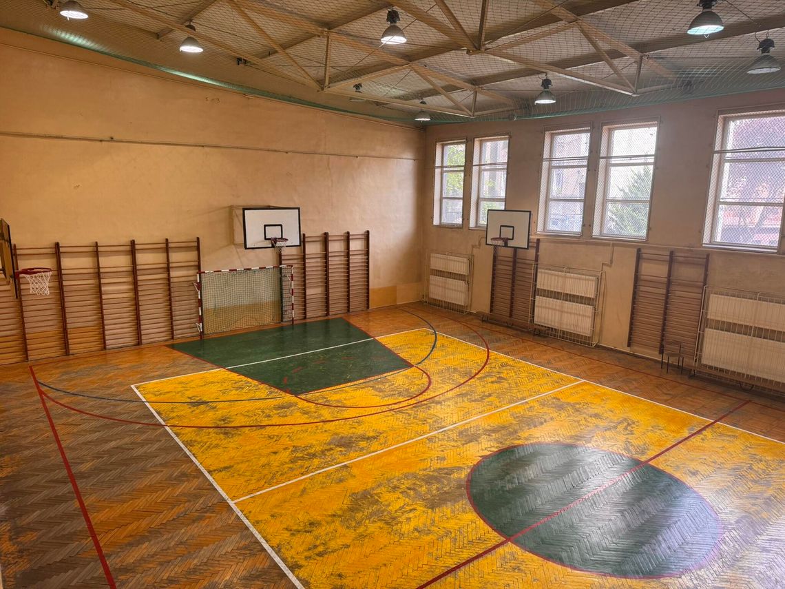 Nowa podłoga, nagłośnienie i kotara: co zmieni się w sali gimnastycznej ZSE