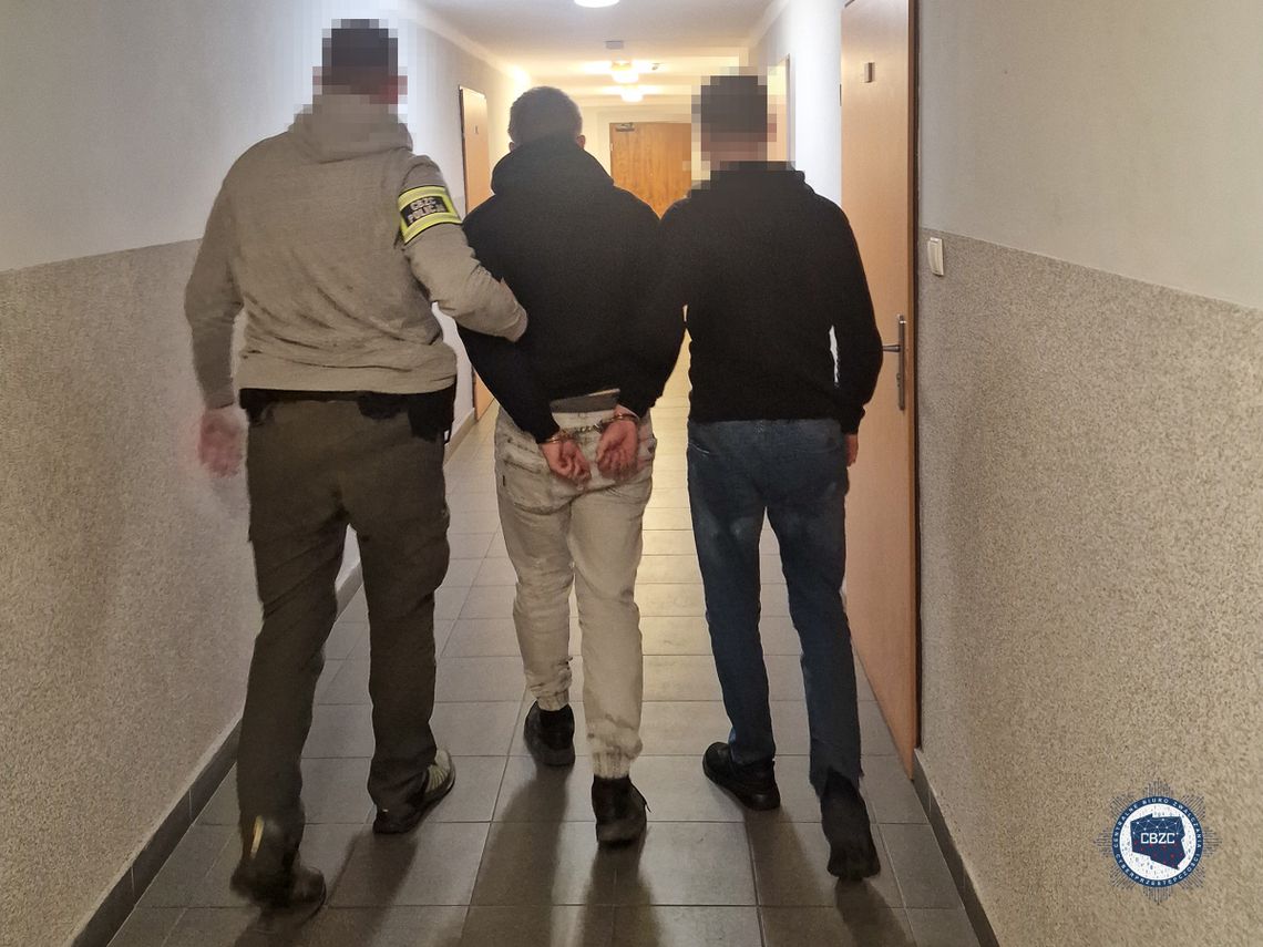 Pięć osób zatrzymanych w Gorzowie. Przejmowali konta i wyłudzali pieniądze