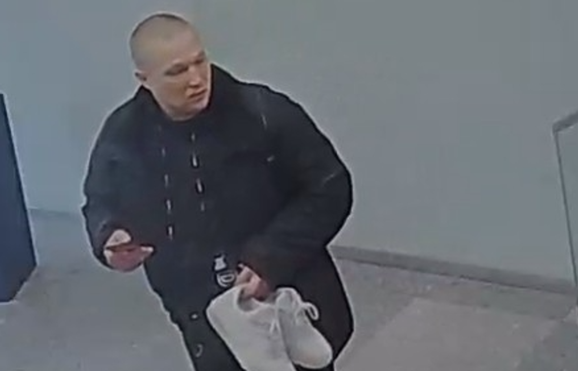 Policja opublikowała zdjęcia. Te osoby mogą pomóc w ważnej sprawie Policja opublikowała zdjęcia. Te osoby mogą pomóc w ważnej sprawie