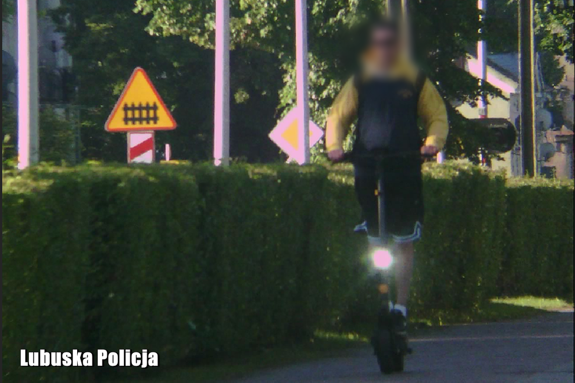Policjanci wzięli pod lupę użytkowników hulajnóg. Nie obyło się bez wykroczeń