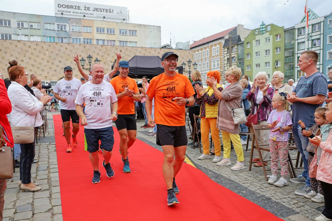 Przebiegli ponad 2,5 tys kilometrów. Meta była w Gorzowie