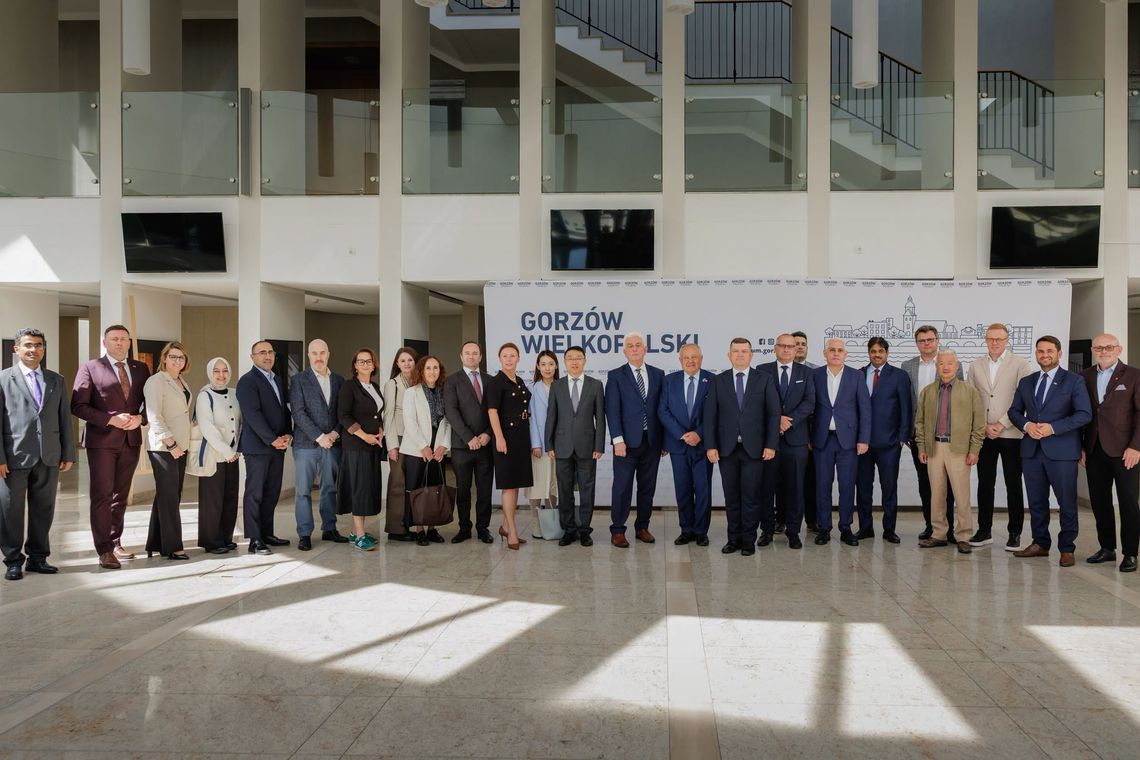 Przedstawiciele 15 państw przyjechali do Gorzowa. Miasto pokazało swój potencjał Przedstawiciele 15 państw przyjechali do Gorzowa. Miasto pokazało swój potencjał