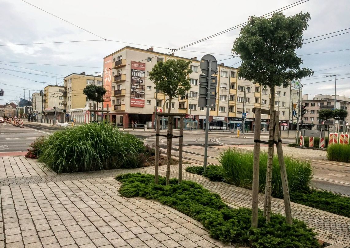 Pukają do drzwi i oferują atrakcyjne produkty. Mieszkaniec stracił tysiące złotych Pukają do drzwi i oferują atrakcyjne produkty. Mieszkaniec stracił tysiące złotych