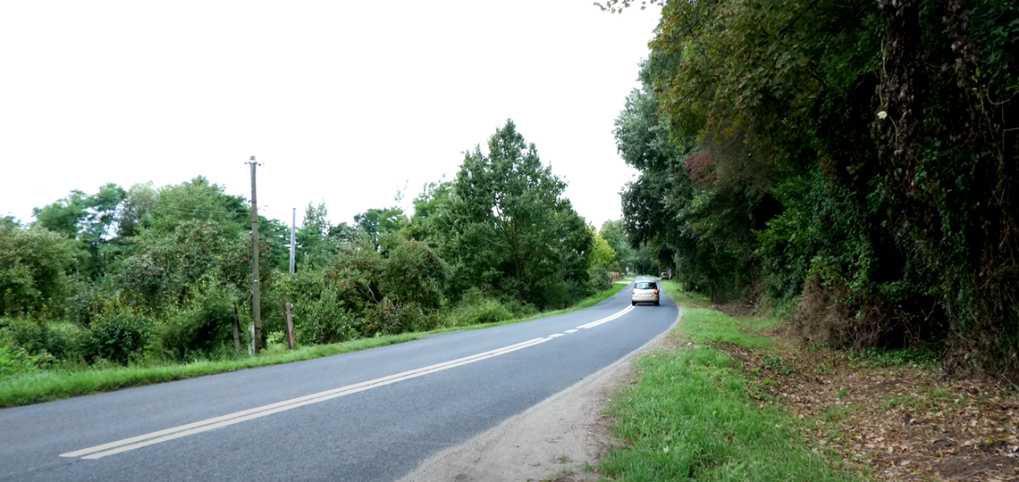 Radny apeluje o poprawę bezpieczeństwa i budowę ścieżki pieszo–rowerowej. Miasto zapowiada działania w 2026 roku