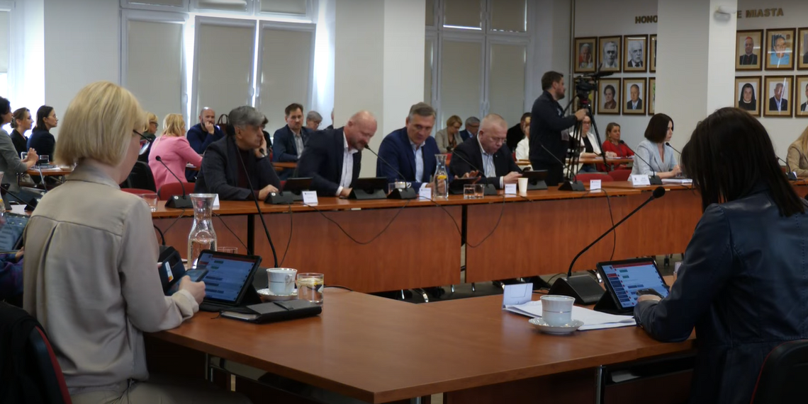 Rok pracy Rady Miasta Gorzowa. Kto działał aktywnie, a kto znikał z sesji?