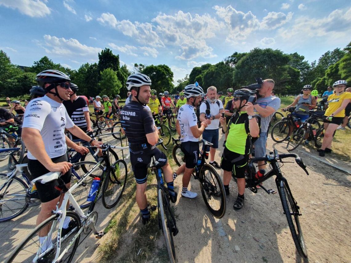 Rowerowy trening z Bartkiem Zmarzlikiem