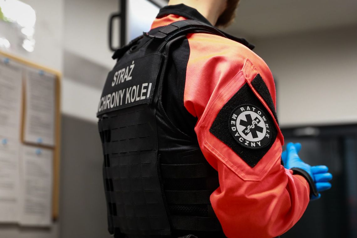 Sekundy miały znaczenie. Funkcjonariusz natychmiast ruszył z pomocą