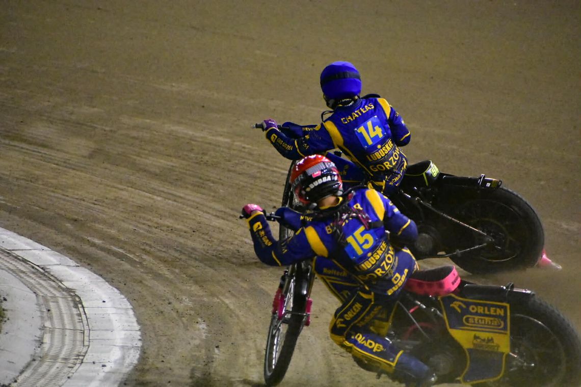 Skromna porażka Stali w starciu z faworytem z Wrocławia