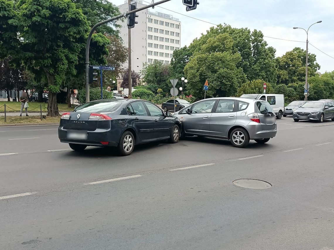 Stłuczka na jednym z gorzowskich skrzyżowań