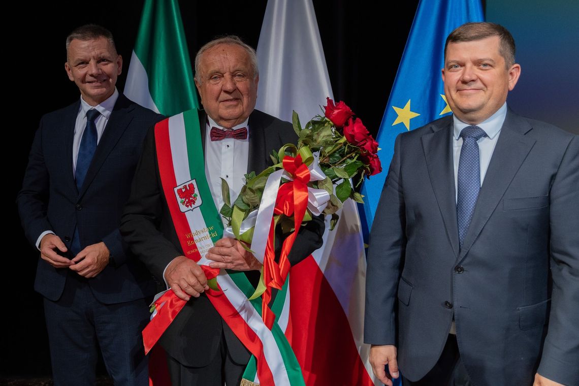 Uroczysta Sesja Rady Miasta. Władysław Komarnicki Honorowym obywatelem (sylwetka)