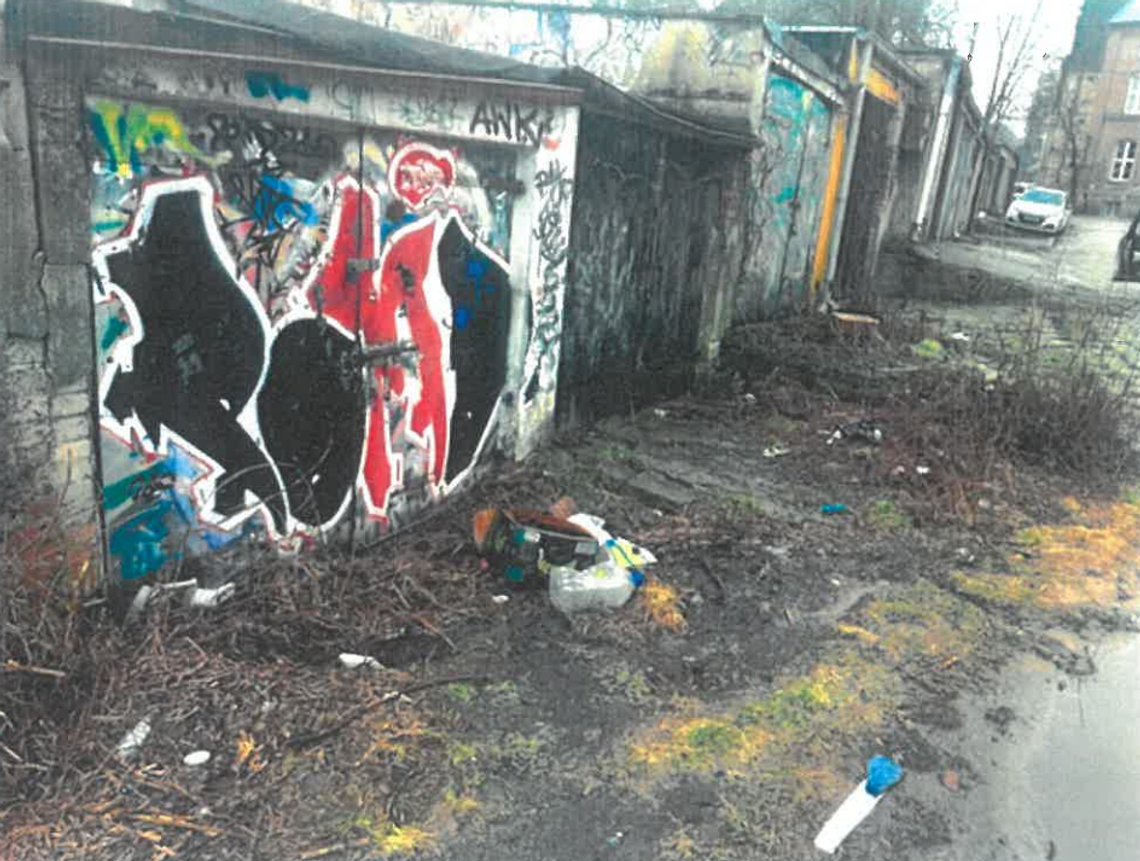 To miejsce widać nawet z pociągu. Interpelacja w sprawie obiektów, które mają szpecić miasto