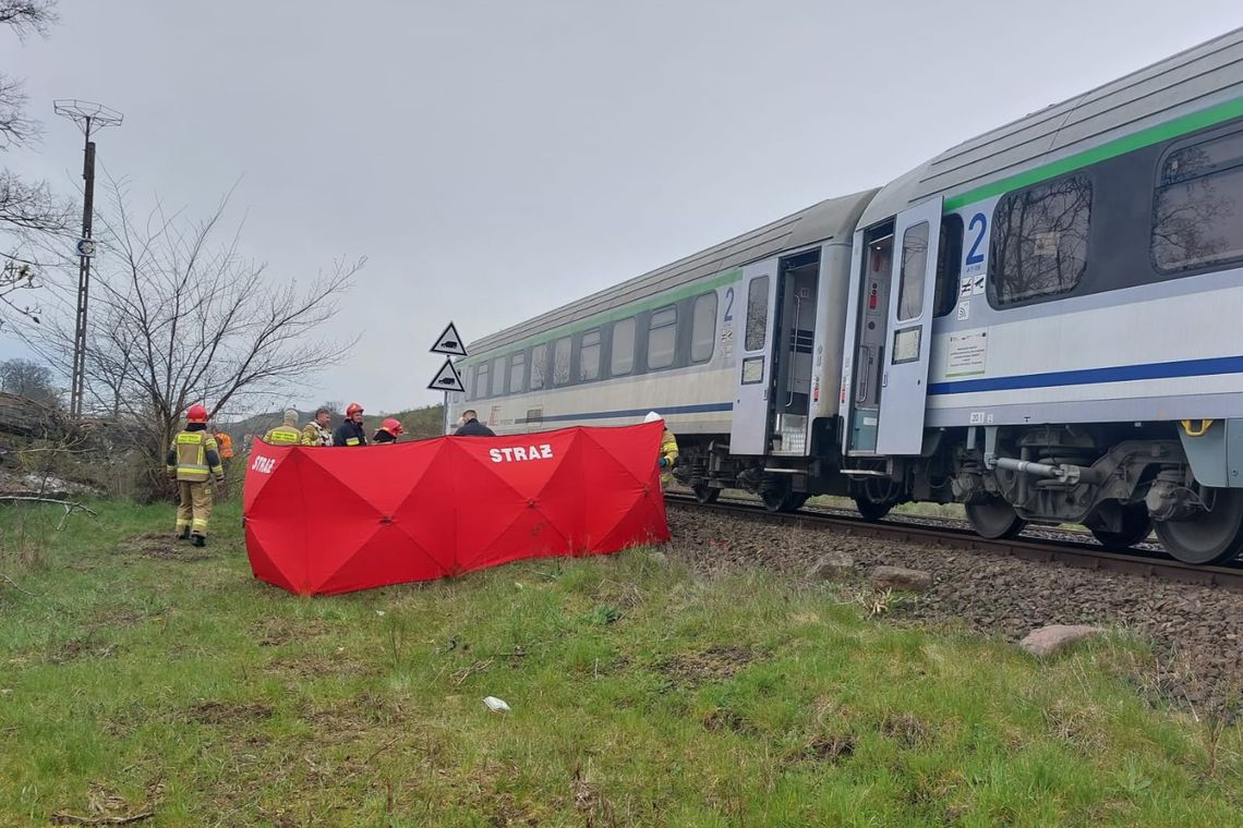 Tragiczny wypadek na torach. Nie żyje jedna osoba