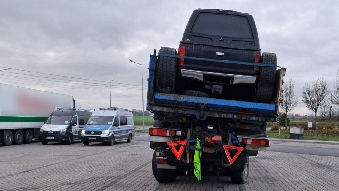 Trzy pojazdy na jednej ciężarówce – kontrola ITD pod Gorzowem ujawnia nieprawidłowości Trzy pojazdy na jednej ciężarówce – kontrola ITD pod Gorzowem ujawnia nieprawidłowości