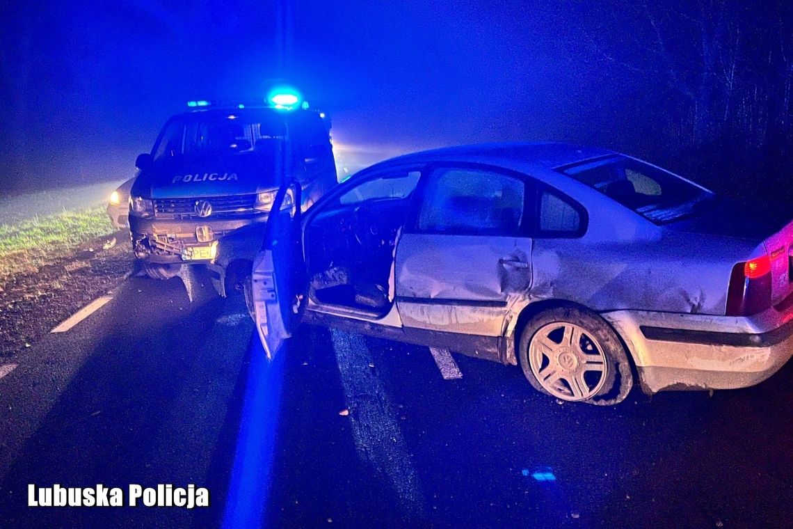 Uciekał przed policją i staranował radiowozy. Trafił do aresztu Uciekał przed policją i staranował radiowozy. Trafił do aresztu