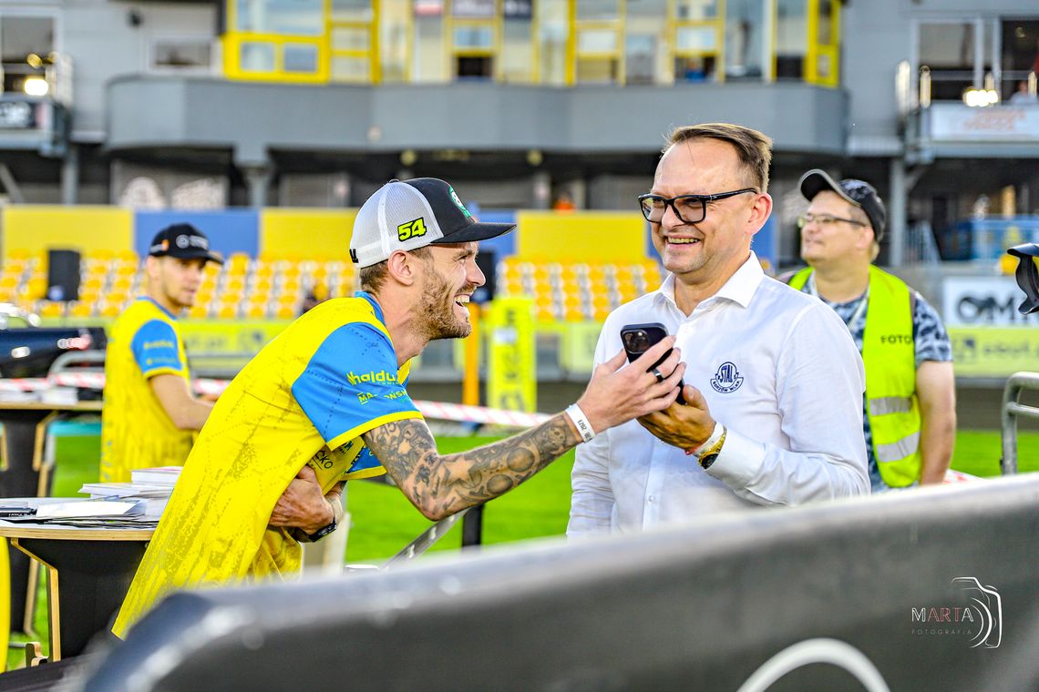 Miasto mówi, że Stal wynajmuje stadion za złotówkę. Klub mówi, że obiekt kosztuje go 700 tys. zł.