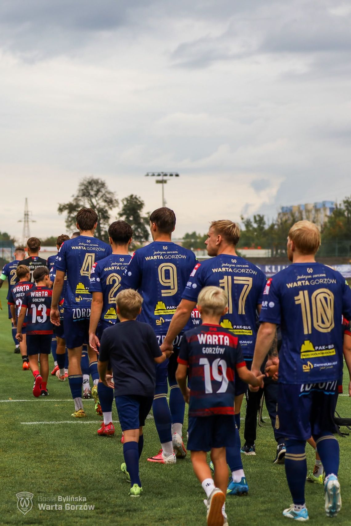 Warciarze zdobyli stadion lidera III ligi Warciarze zdobyli stadion lidera III ligi
