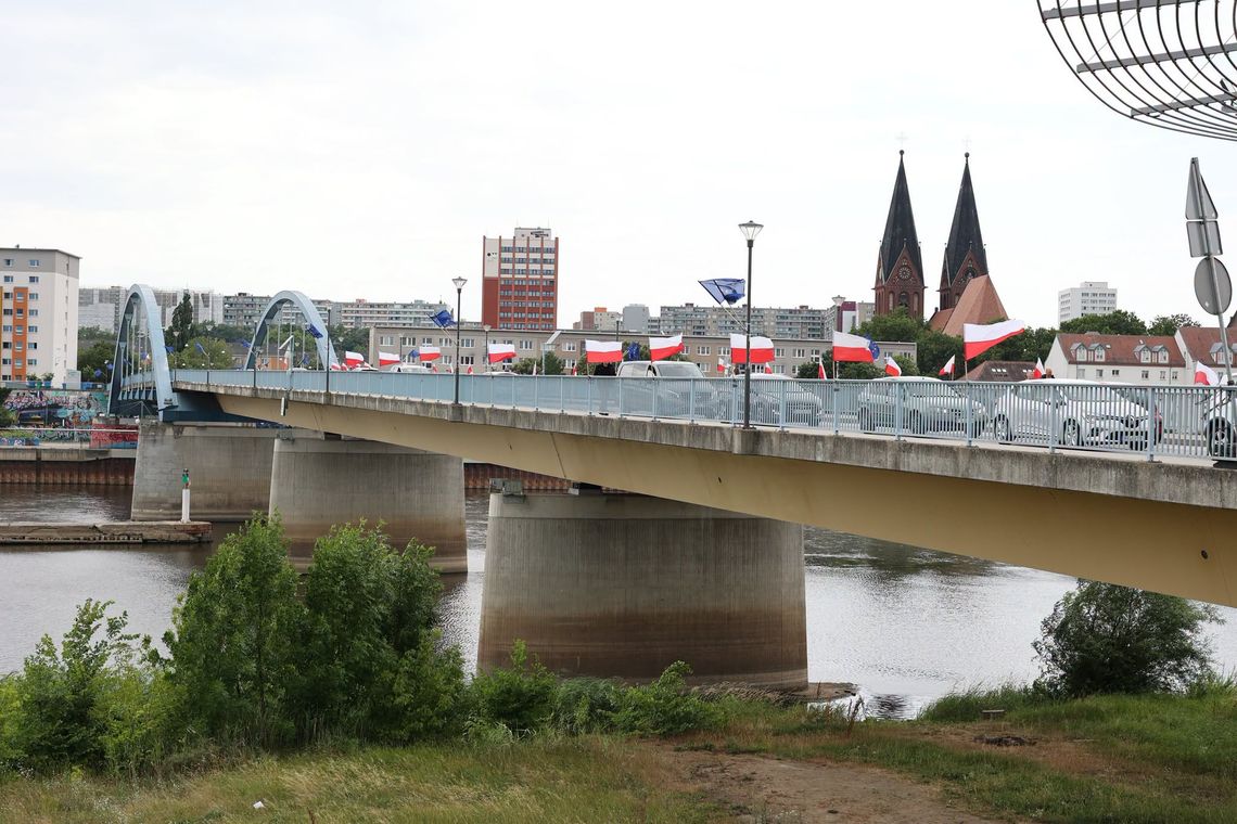 Ważna informacja dla kierowców. Przejazd będzie czasowo zamknięty Ważna informacja dla kierowców. Przejazd będzie czasowo zamknięty