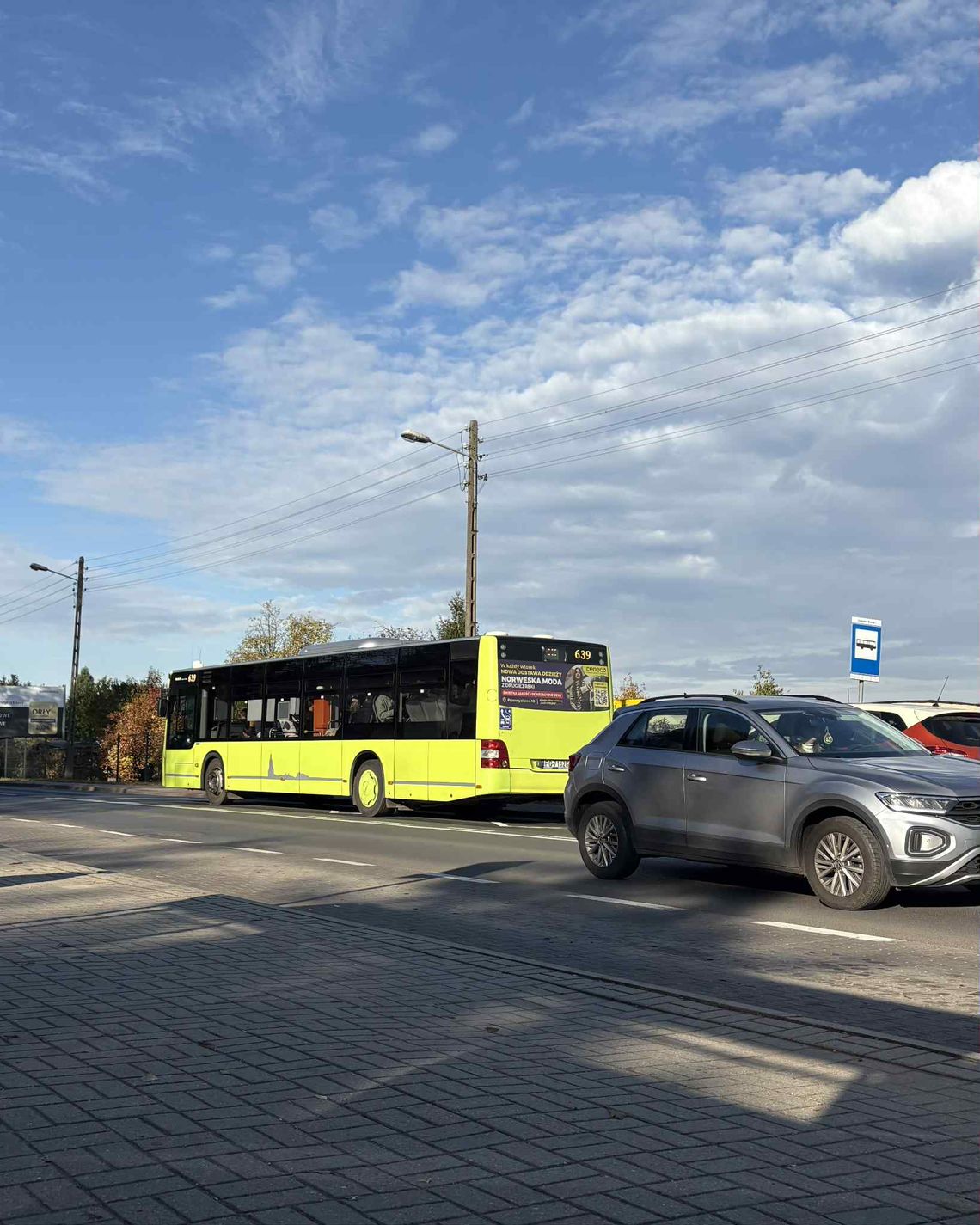 Więcej autobusów na cmentarz przed 1 listopada