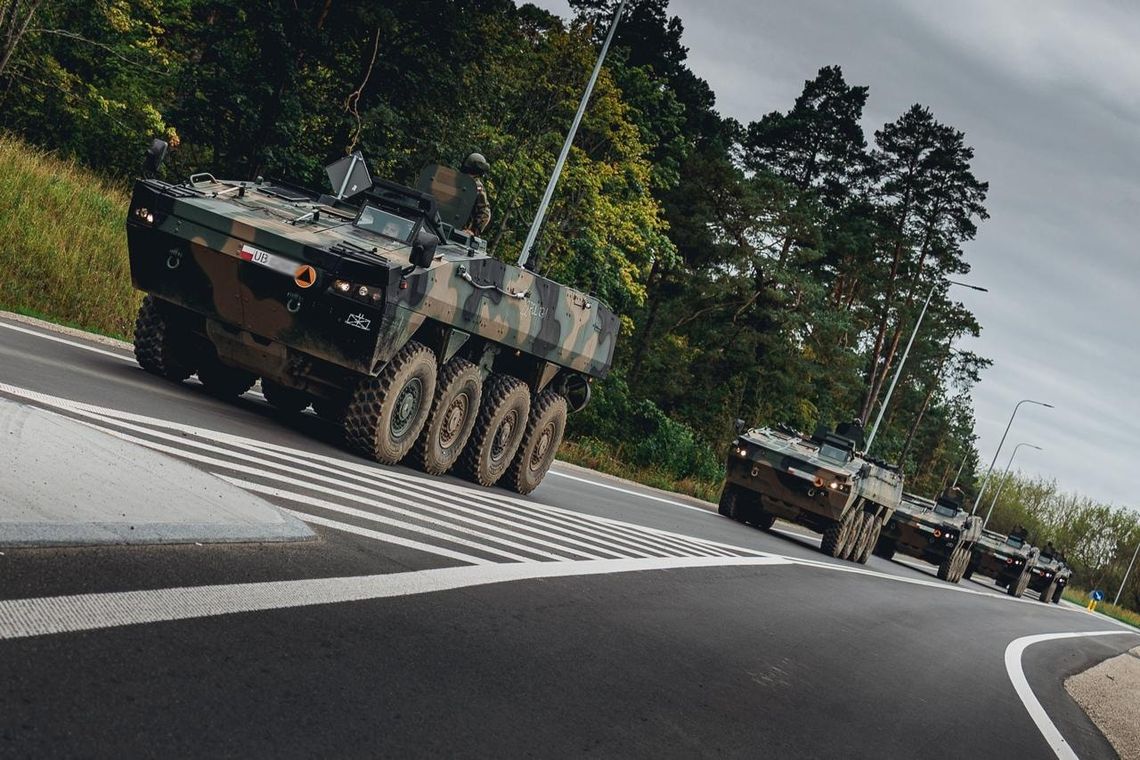 Wojsko na drogach do końca września. Zasady dla kierowców