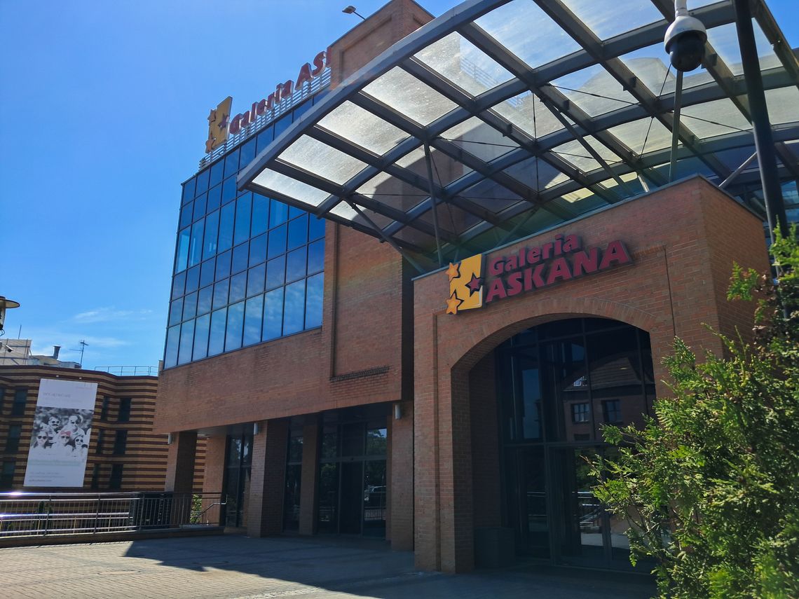 Wrotkowe szaleństwo w centrum handlowym