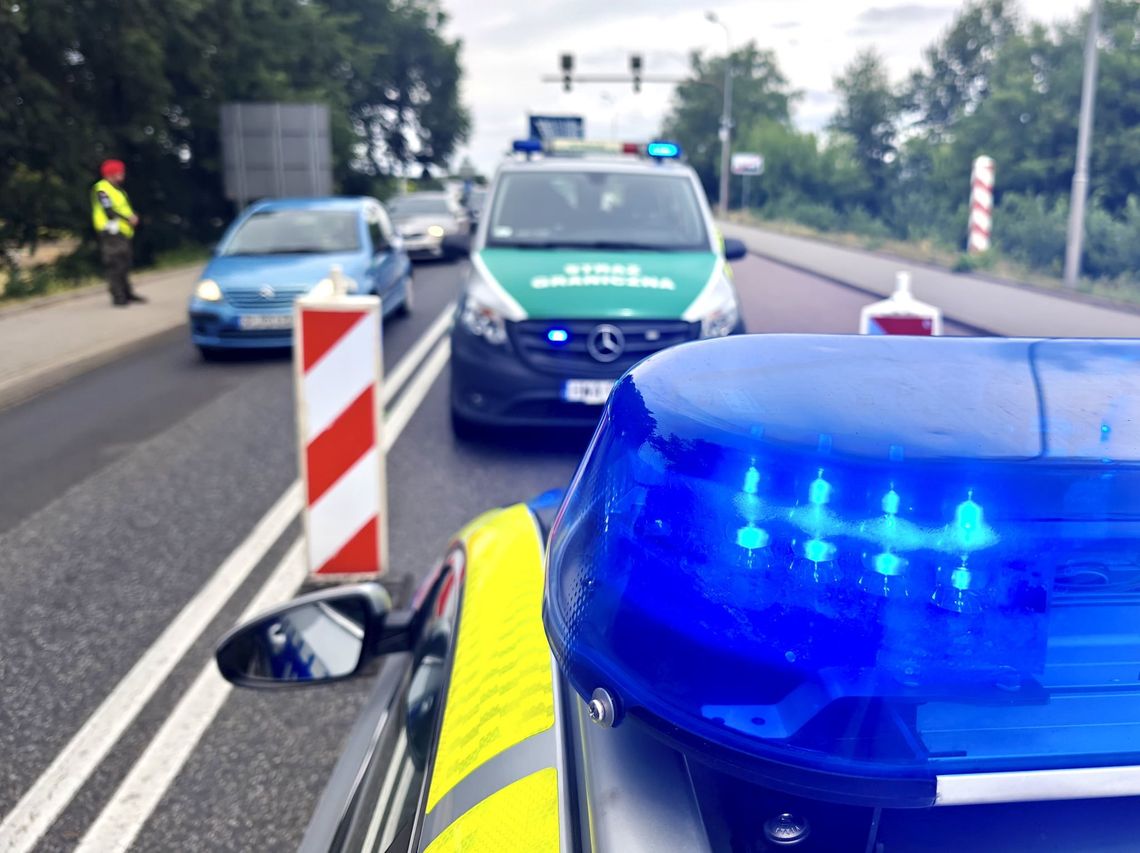 Wzmożony ruch na granicy. Kierowcy muszą liczyć się z korkami