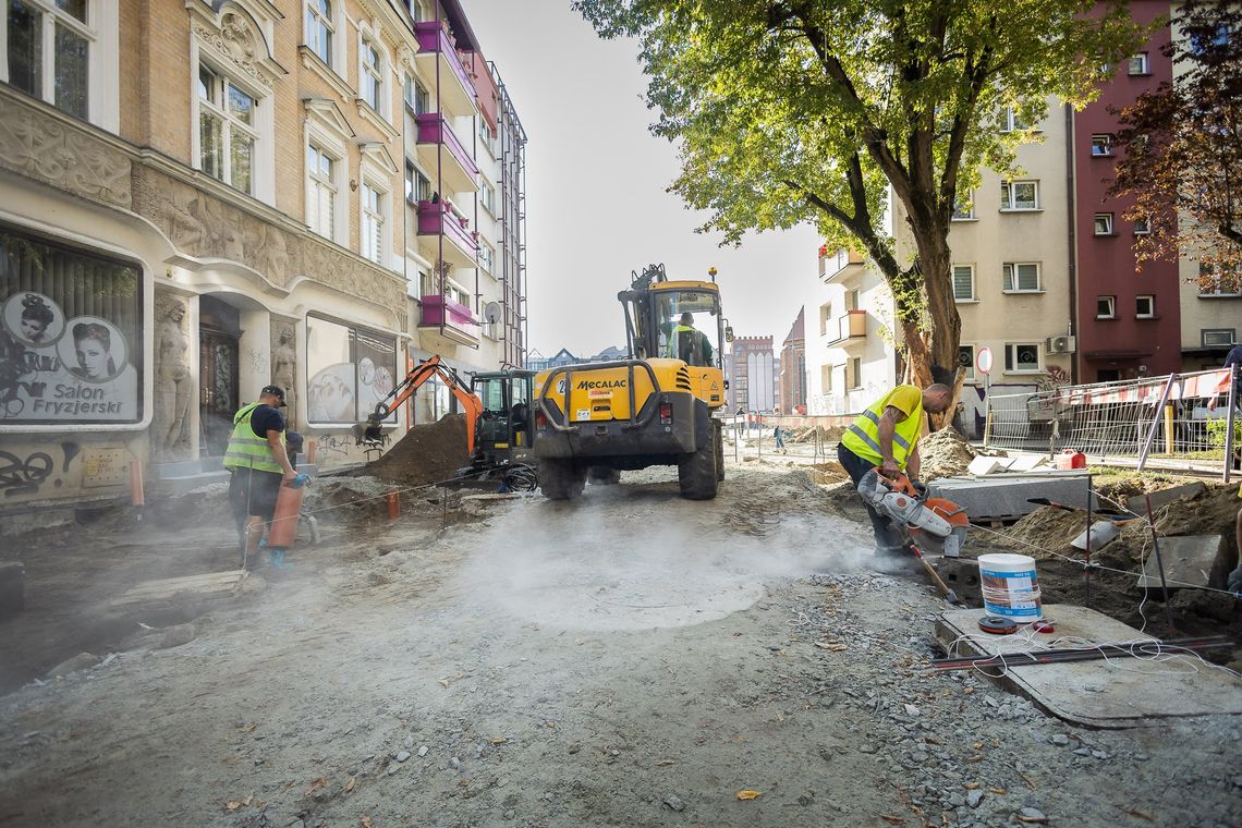 Hawelańska i Wełniany Rynek – remont idzie pełną parą