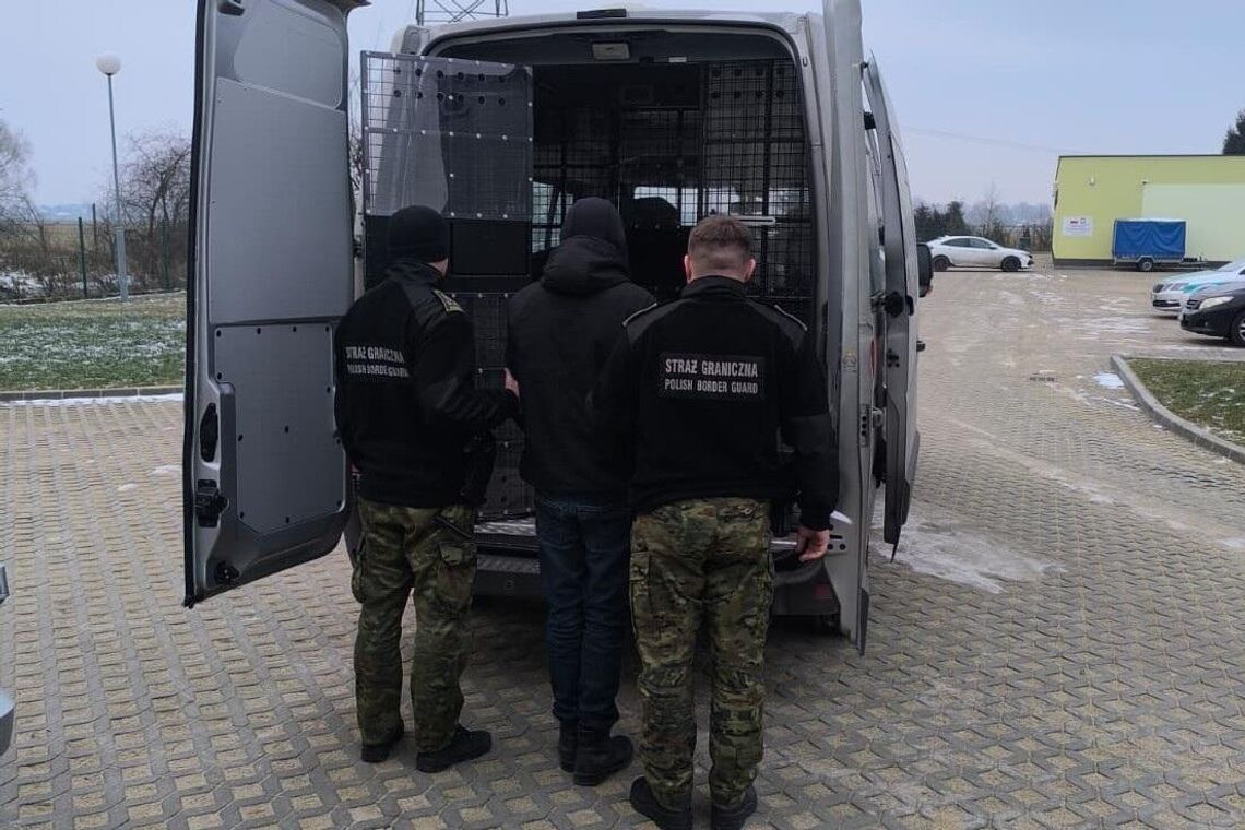 Zatrzymanie cudzoziemca przy dworcu w Gorzowie. Nie miał prawa przebywać w Polsce
