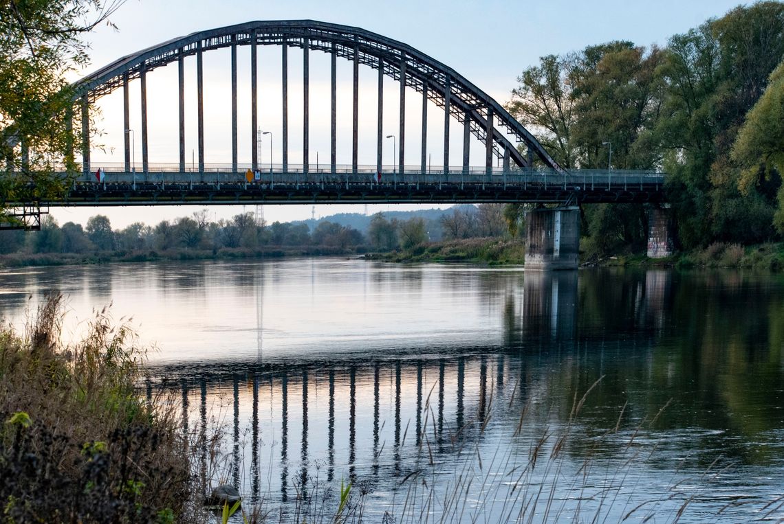 Zostanie odbudowana kładka kolejowa na moście żelaznym