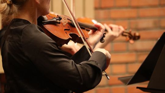 Między sercem a rozumem - koncert Między sercem a rozumem - koncert